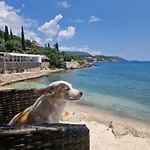 Olive Garden Beachside Hideaway Apartment *