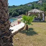Olive Garden Beachside Hideaway *