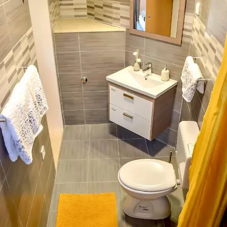 Olive Garden Beachside Hideaway Appartement Molunat