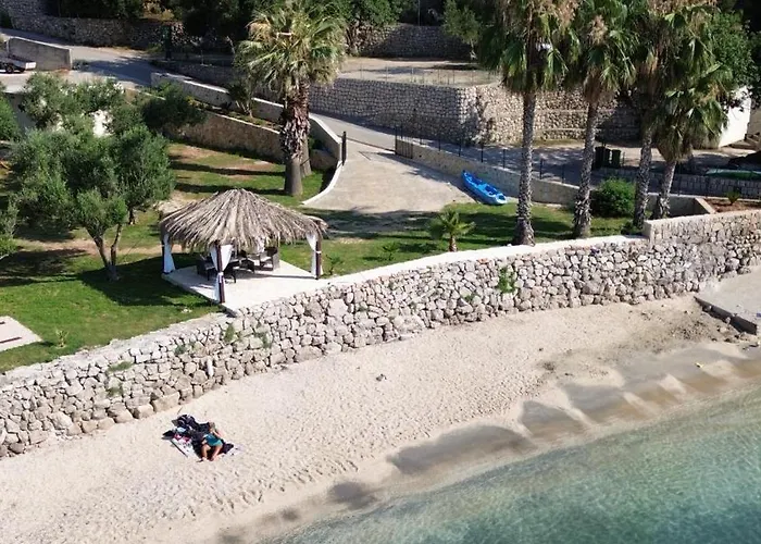 Olive Garden Beachside Hideaway *