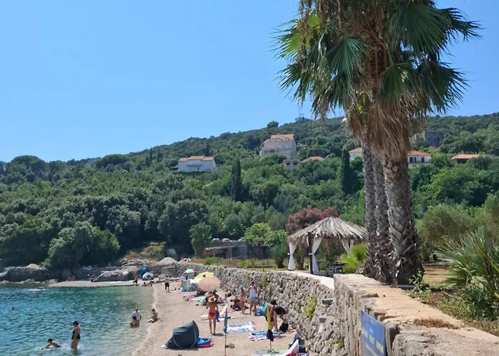 Olive Garden Beachside Hideaway Apartment *