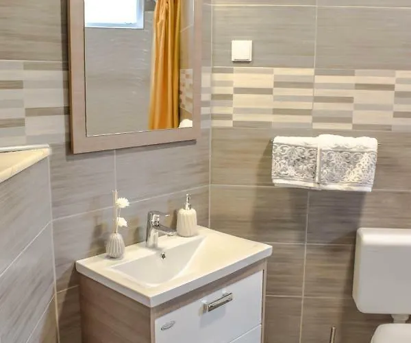 Olive Garden Beachside Hideaway